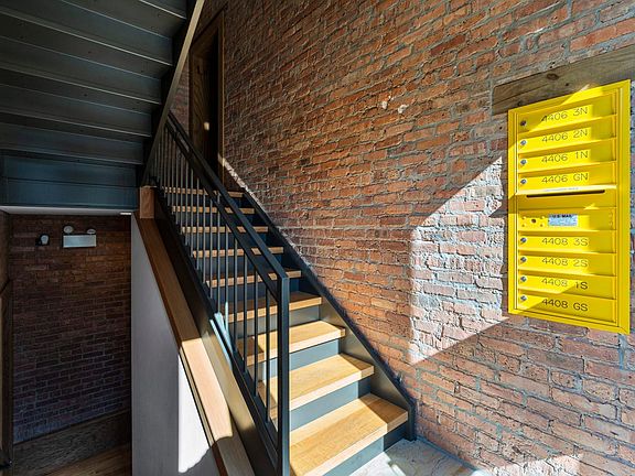 2nd image of 4408 S Calumet Ave #1S