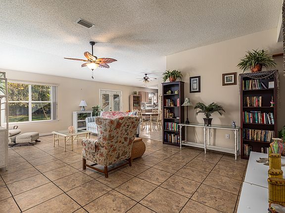 2nd image of 2226 Whispering Pines Blvd