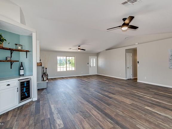 3rd image of 18308 E Sunnydale Dr