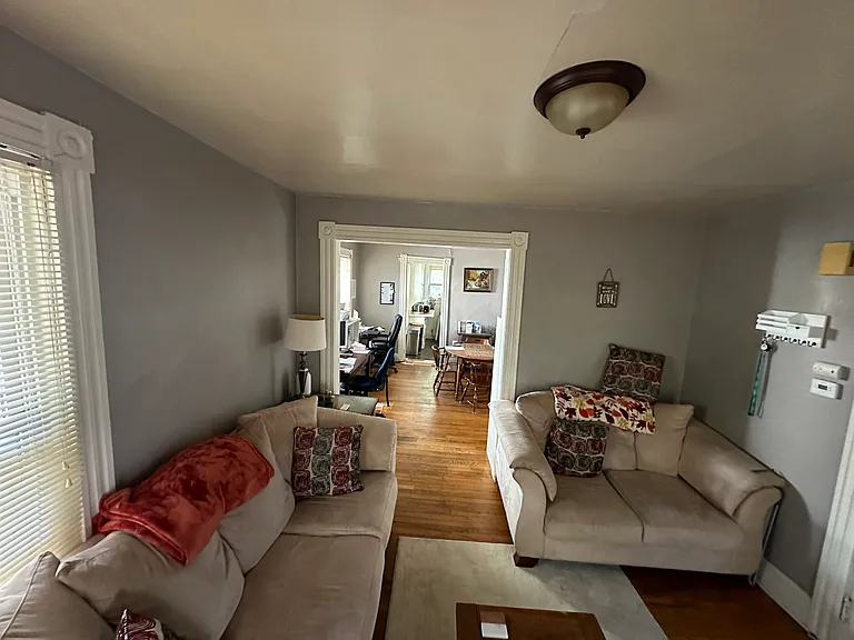 290 Pearl St #1 — Photo 6