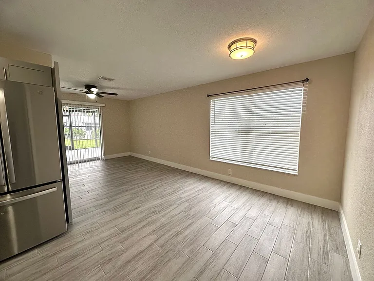 3629 SE 15th Pl — Photo 7
