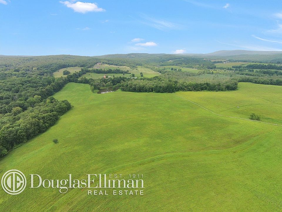1st image of 76 Deer Field Ln