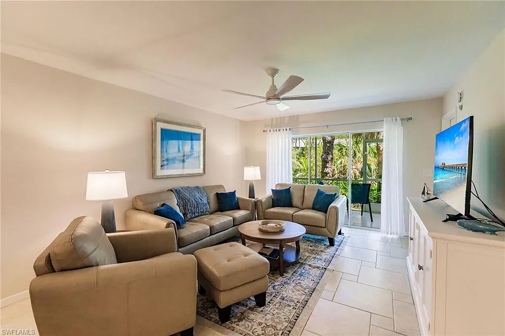 Building Photo - 3032 Sandpiper Bay Cir #G102