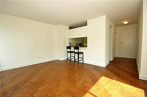 Rented by Markgraf Group Ltd | media 25