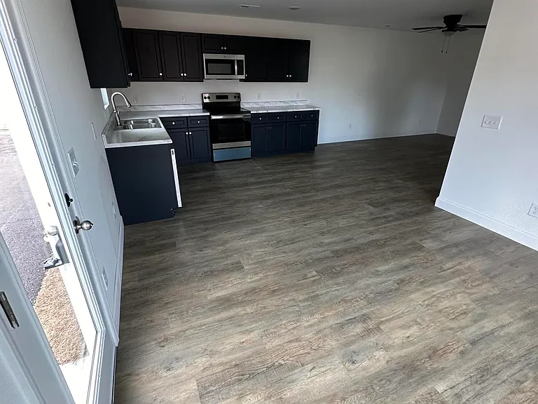 4515 Greenway Ave — Photo 3