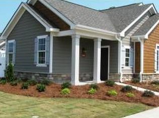 134 Nandina Ct, Fayetteville, NC 28311