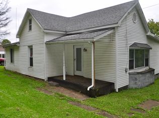 2420 James River Rd, Huntington, WV 25701