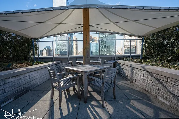 Rented by Platinum Properties | media 10