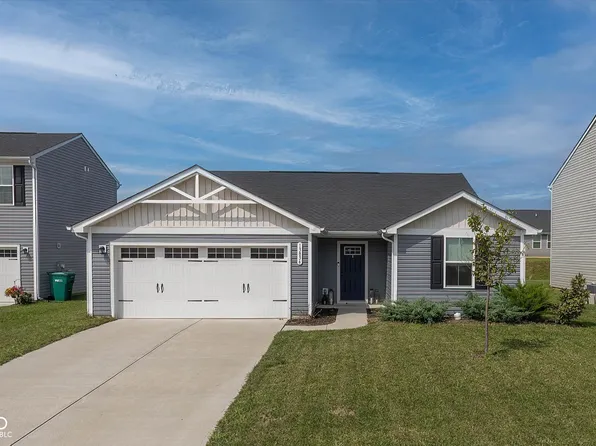 13836 N Hawkers Hill Dr, Camby, IN 46113