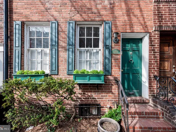 2035 Rittenhouse Sq, Philadelphia, PA 19103