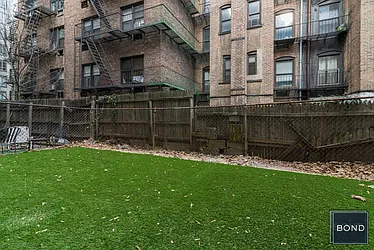 Rented by Bond New York