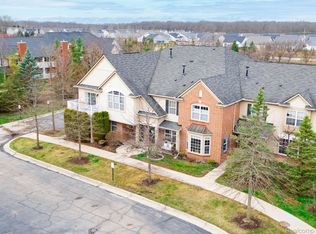 47752 Pembroke Dr, Canton, MI