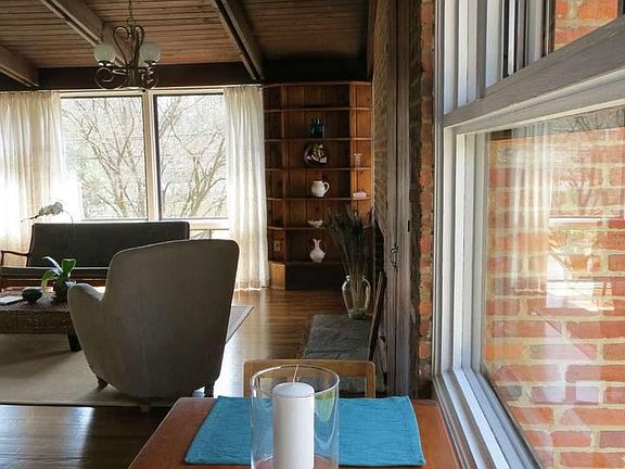 5th image of 7706 Holmes Run Dr