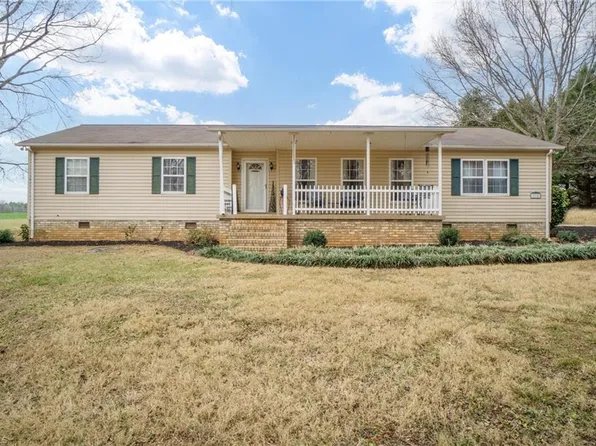 210 Augusta Dr, Cleveland, NC 27013