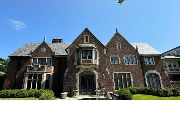 6145 Lindell Blvd, Saint Louis, MO 63112