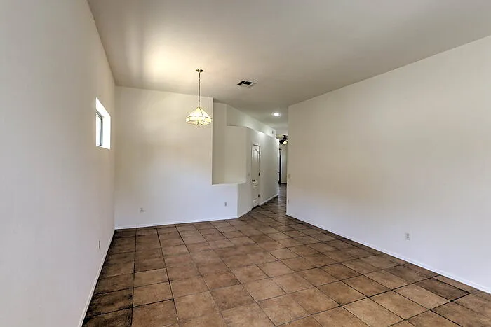 335 E Calle Nacrita — Photo 6