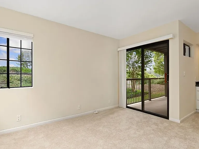 Second bedroom ensuite.