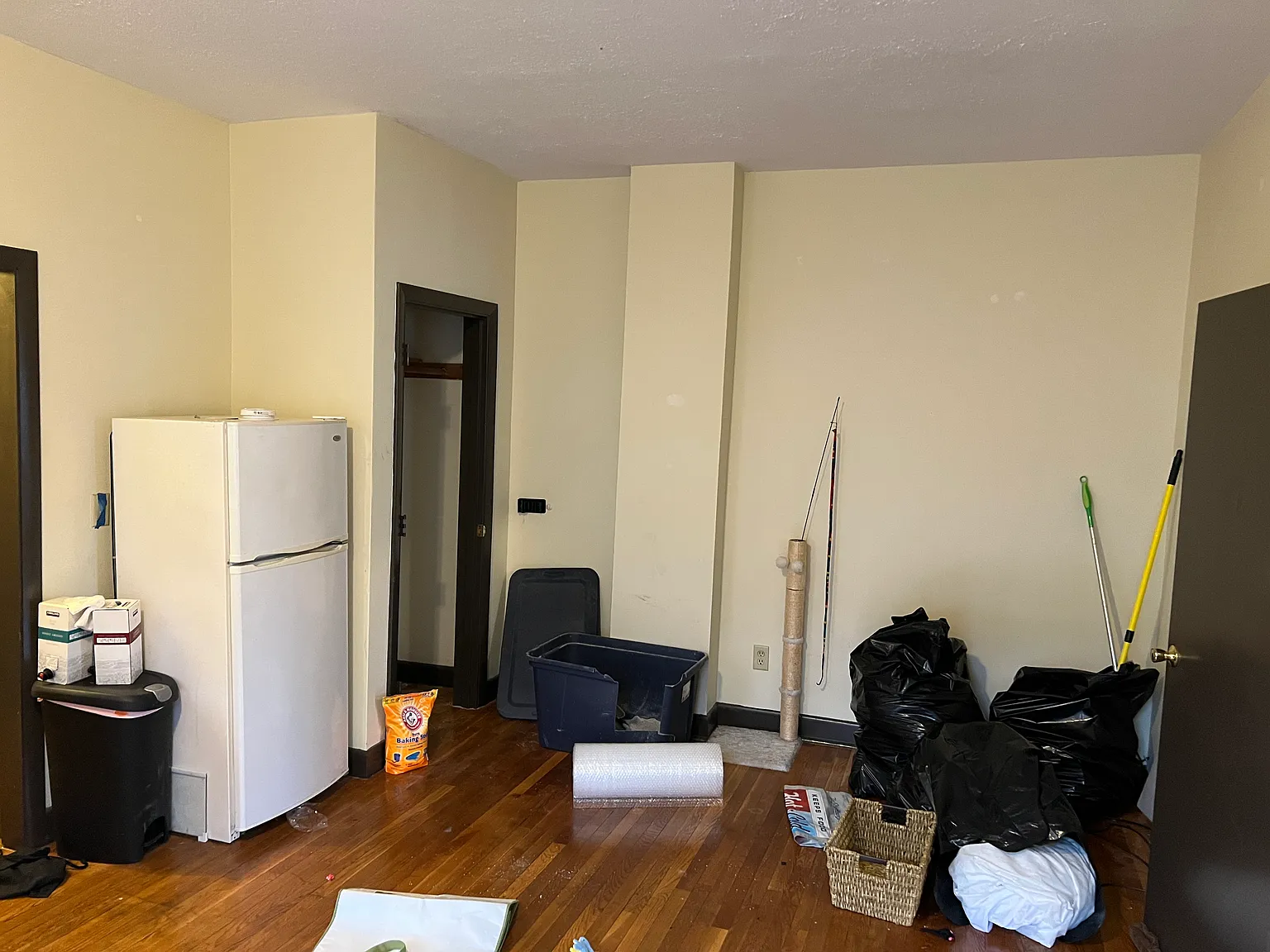 10 Hyde Park Ave Apartments — Photo 4