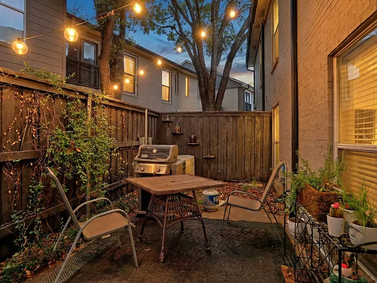 7736 Meadow Rd #102 — Photo 23
