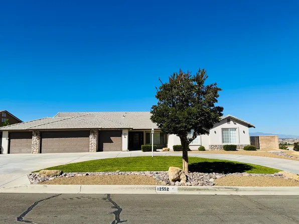 12552 Overlook Rd, Apple Valley, CA 92308