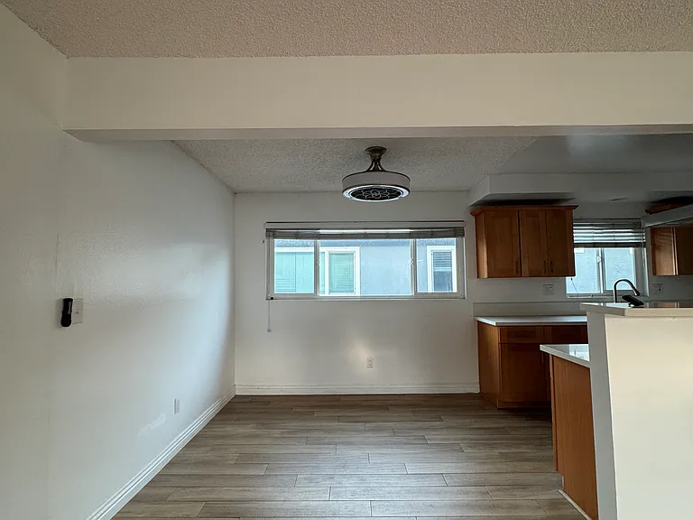 1310 Agate St #C — Photo 4