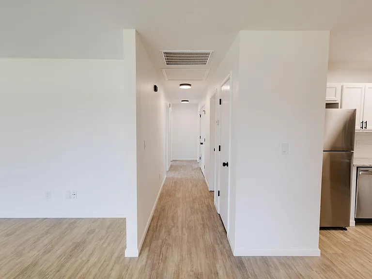 306 E Southern Trace Dr — Photo 8