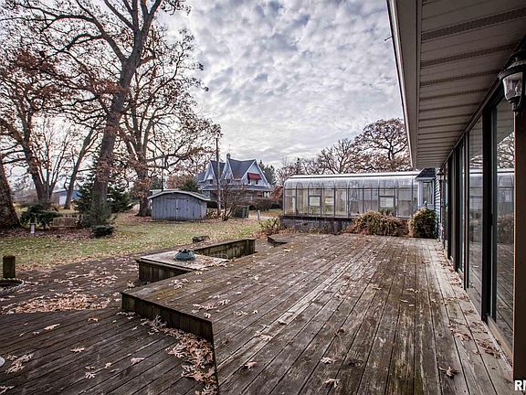 2nd image of 3216 Mulberry Ave
