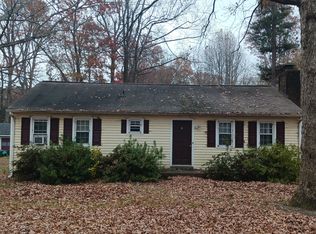 2213 Seminole Ave, Chester, VA 23831