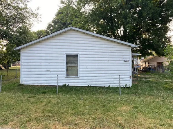 (undisclosed Address), Terre Haute, IN 47804