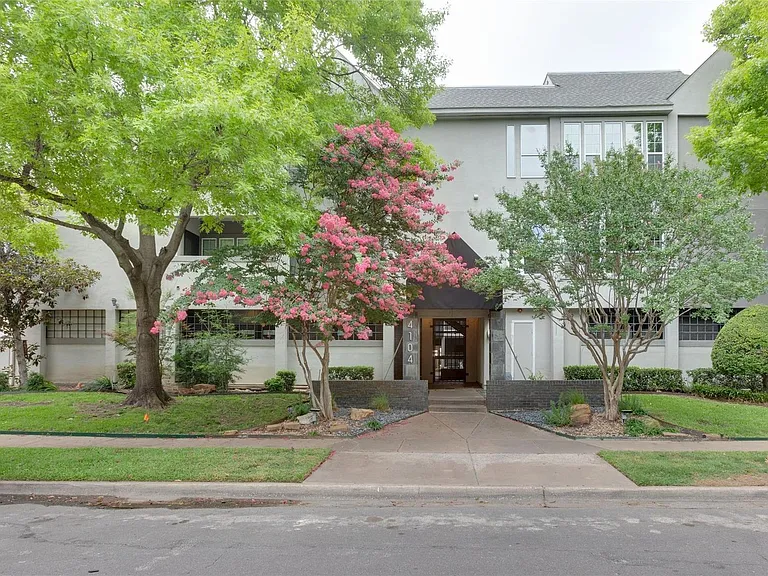 4104 N Hall St #102 — Photo 4