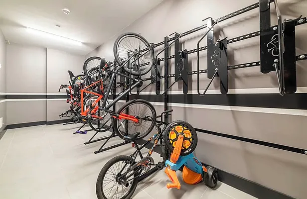 Rented by ERNY LLC | media 31