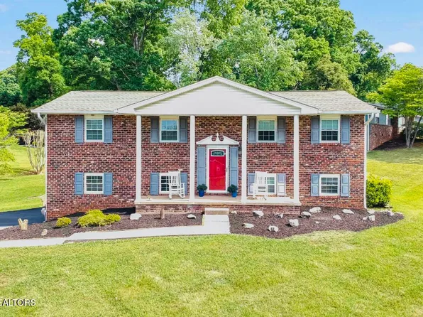 440 E Kings Gate Rd, Knoxville, TN 37934