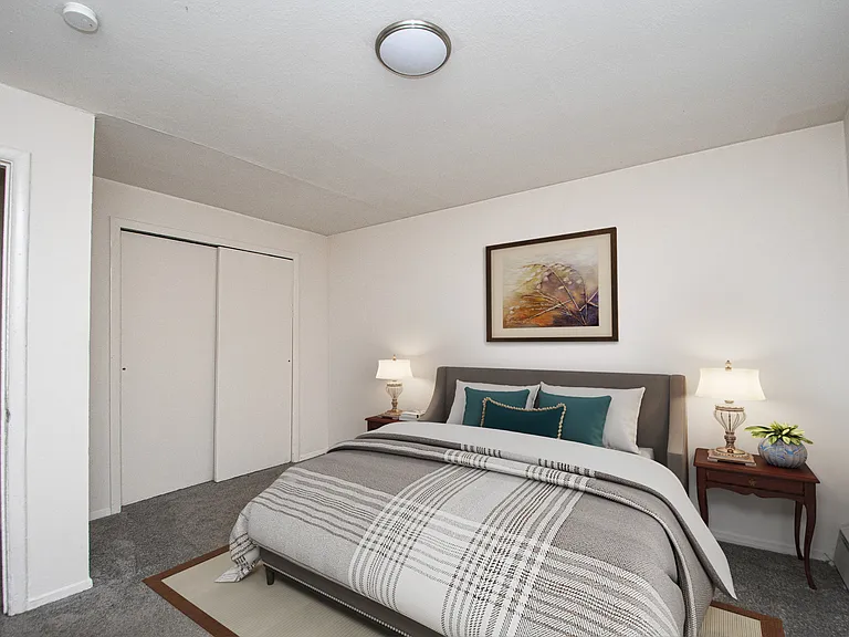 218 South Whitney Street — Photo 11