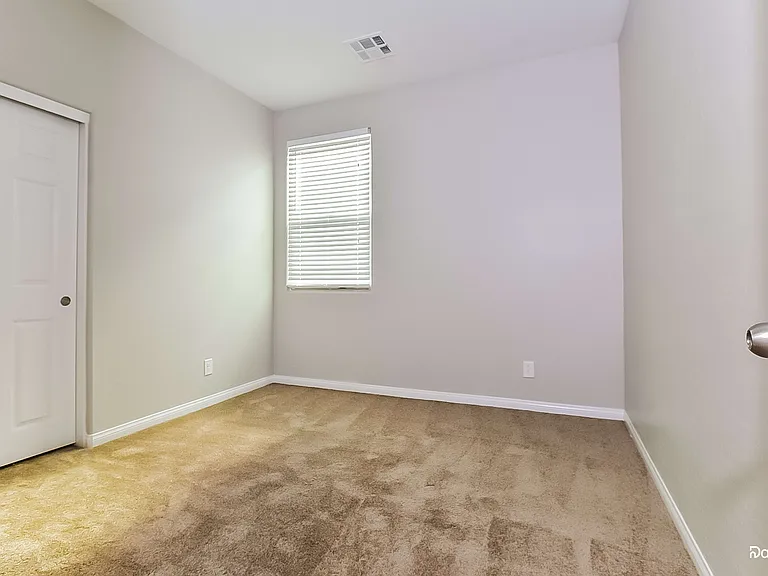 820 Vegas Palm Ave — Photo 13