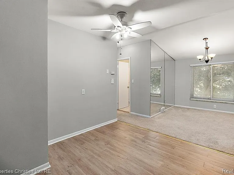 880 N Adams Rd #6 — Photo 10