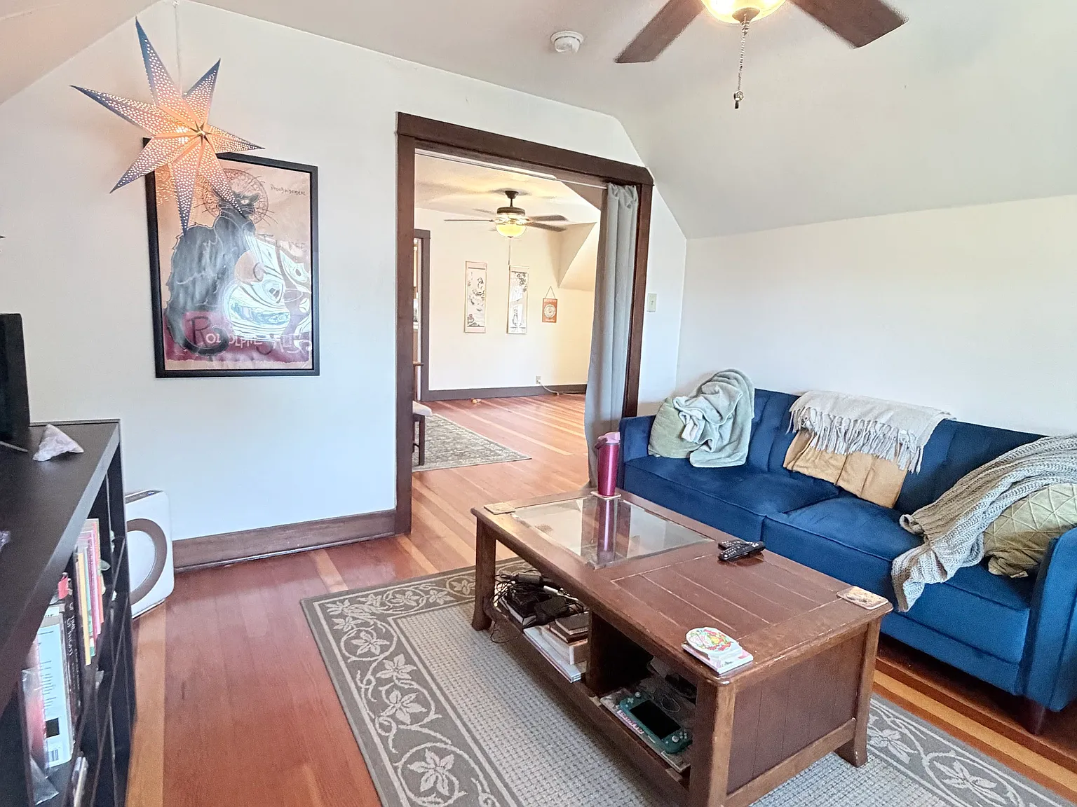 2 bed, 876 sqft, $1,900 — Photo 3