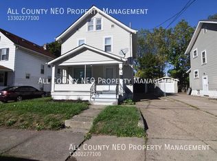 93 Brighton Dr, Akron, OH 44301