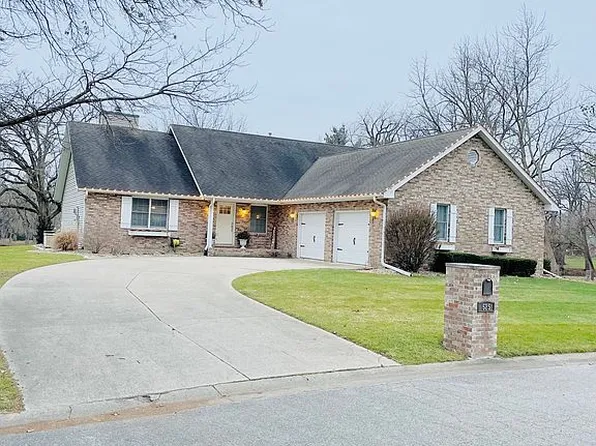 525 Vanderbilt Dr, Sherman, IL 62684