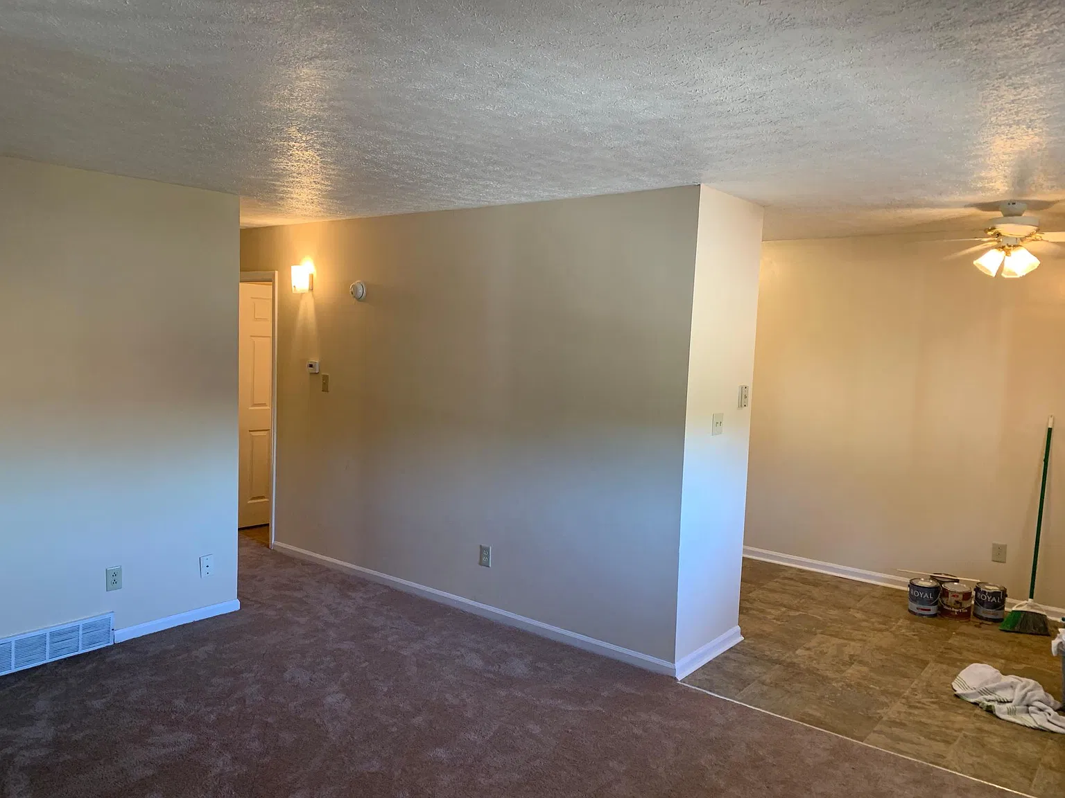 2404 Elkwood Ct — Photo 2