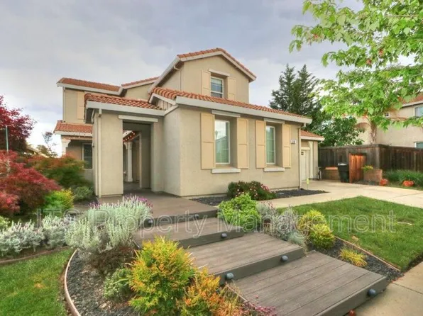 208 Blue Pine Ct, Roseville, CA 95747