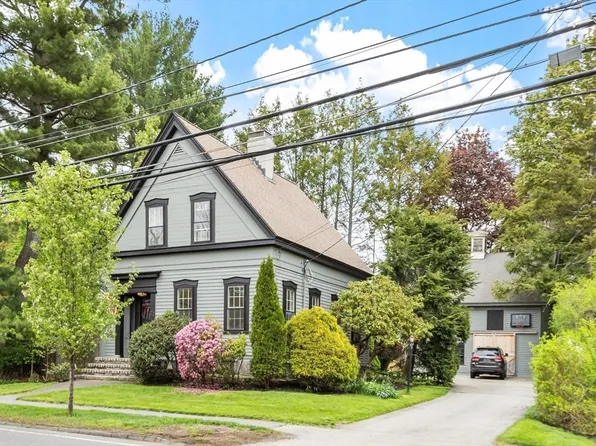 77 Centre St, Danvers, MA 01923