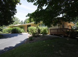 826 Winmoor Dr, Dundee, IL 60118