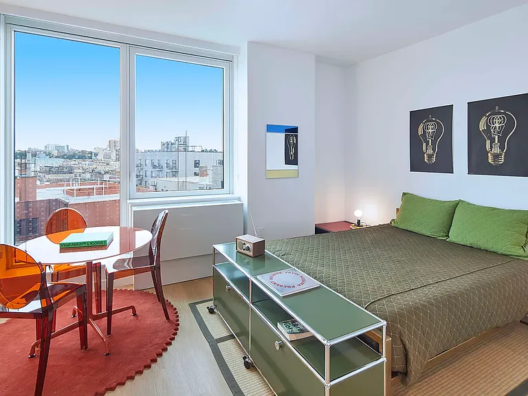 4650 Broadway #1902 — Photo 3