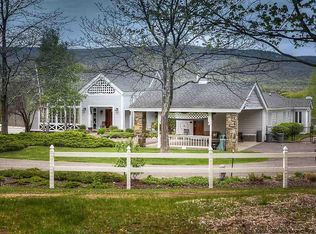 47 Saddleback Ridge Rd, Wallkill, NY 12589