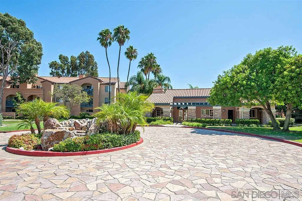 7190 Shoreline Dr — Photo 3