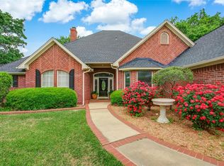 1734 Timber Ridge Cir, Corinth, TX 76210