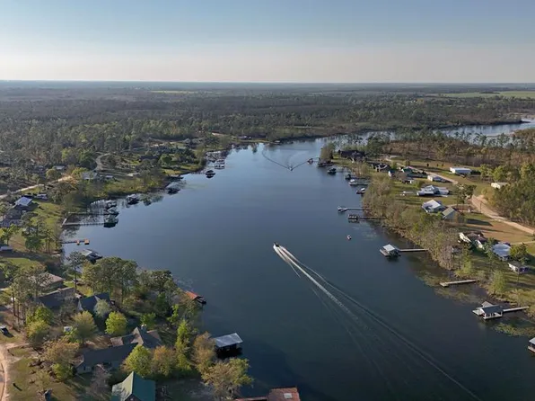 8119 Clearwater Dr, Donalsonville, GA 39845