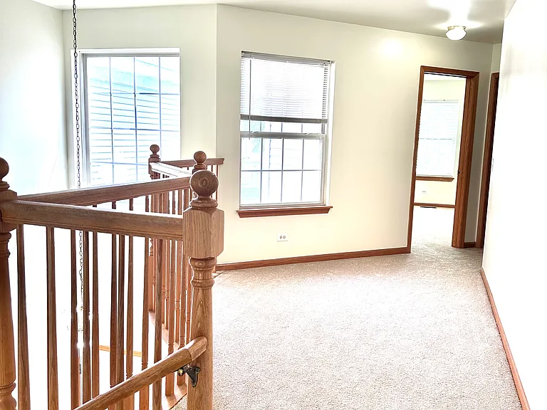 315 Bay Dr — Photo 13