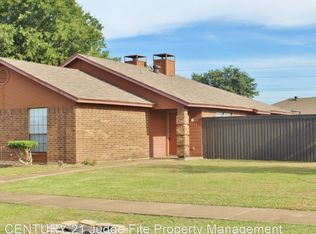 1124 Mountain View St, Glenn Heights, TX 75154