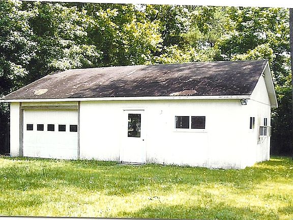 24'x30' Garage